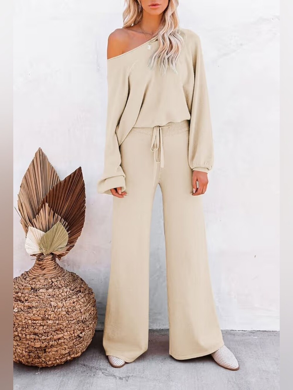 Women Cream 2 Piece Lounge Outfit Set Long Sleeve Crop Knit Top Wide Leg Pant, M